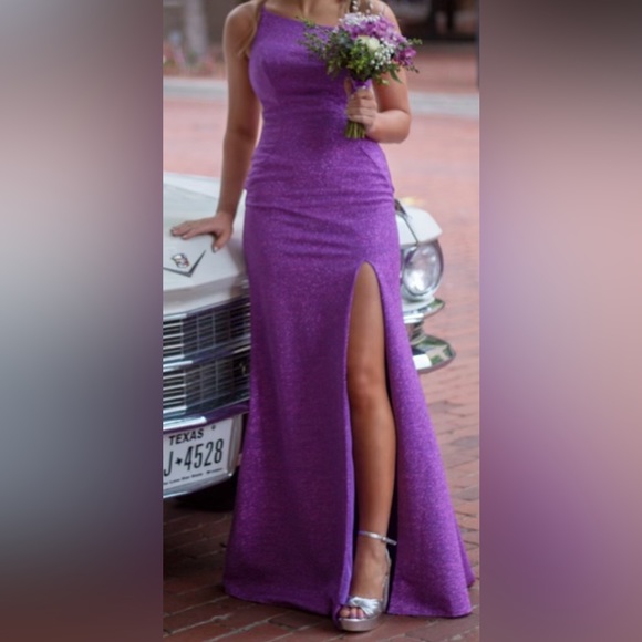 Prom dress - Picture 2 of 4